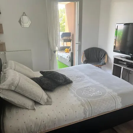 Bel Appartement T3 Dans Residence Neuve *
